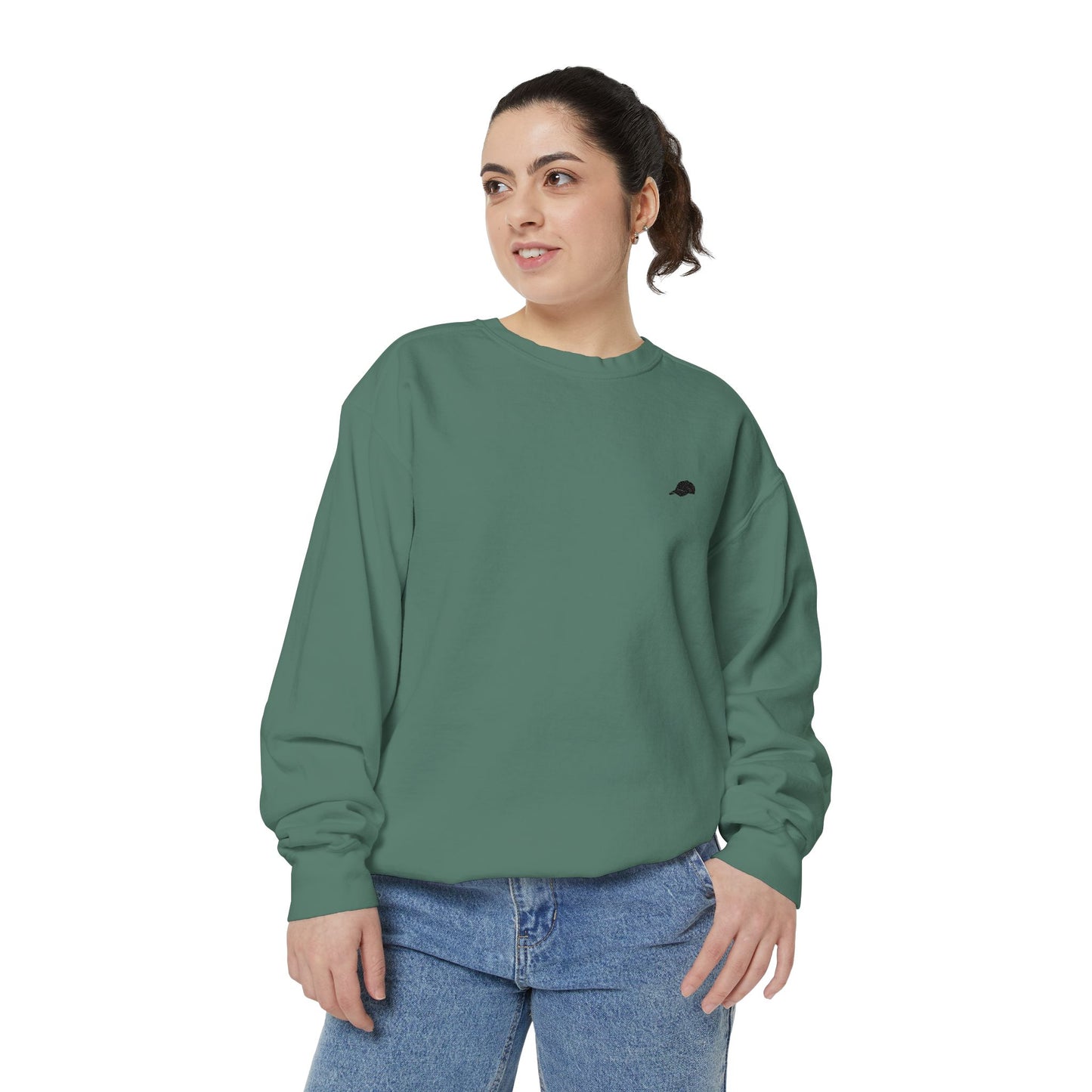 Cozy Unisex Sweatshirt, Garment-Dyed Comforter for Everyday Wear, Perfect Gift for Friends, Casual Style for All Seasons, Trendy [...]