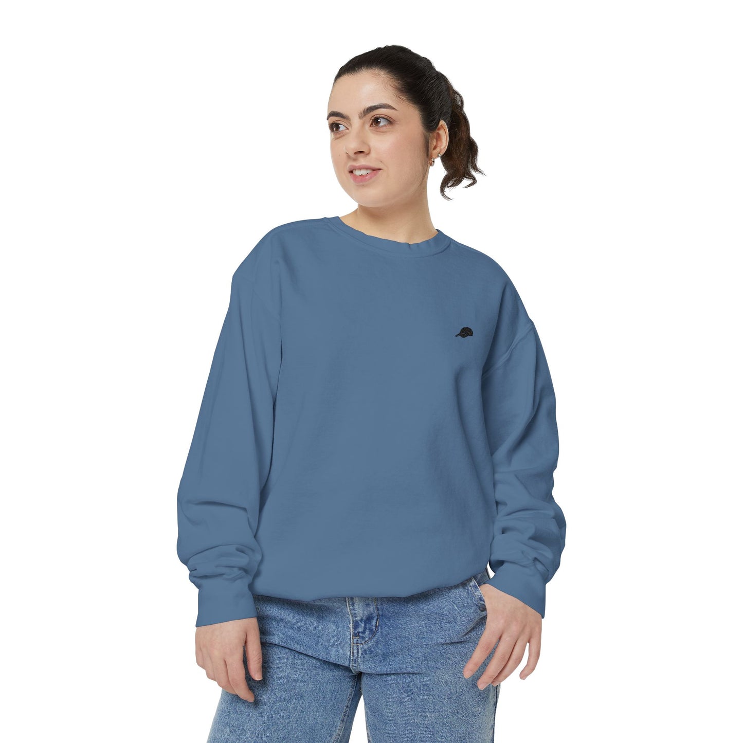 Cozy Unisex Sweatshirt, Garment-Dyed Comforter for Everyday Wear, Perfect Gift for Friends, Casual Style for All Seasons, Trendy [...]
