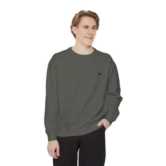 Cozy Unisex Sweatshirt, Garment-Dyed Comforter for Everyday Wear, Perfect Gift for Friends, Casual Style for All Seasons, Trendy [...]