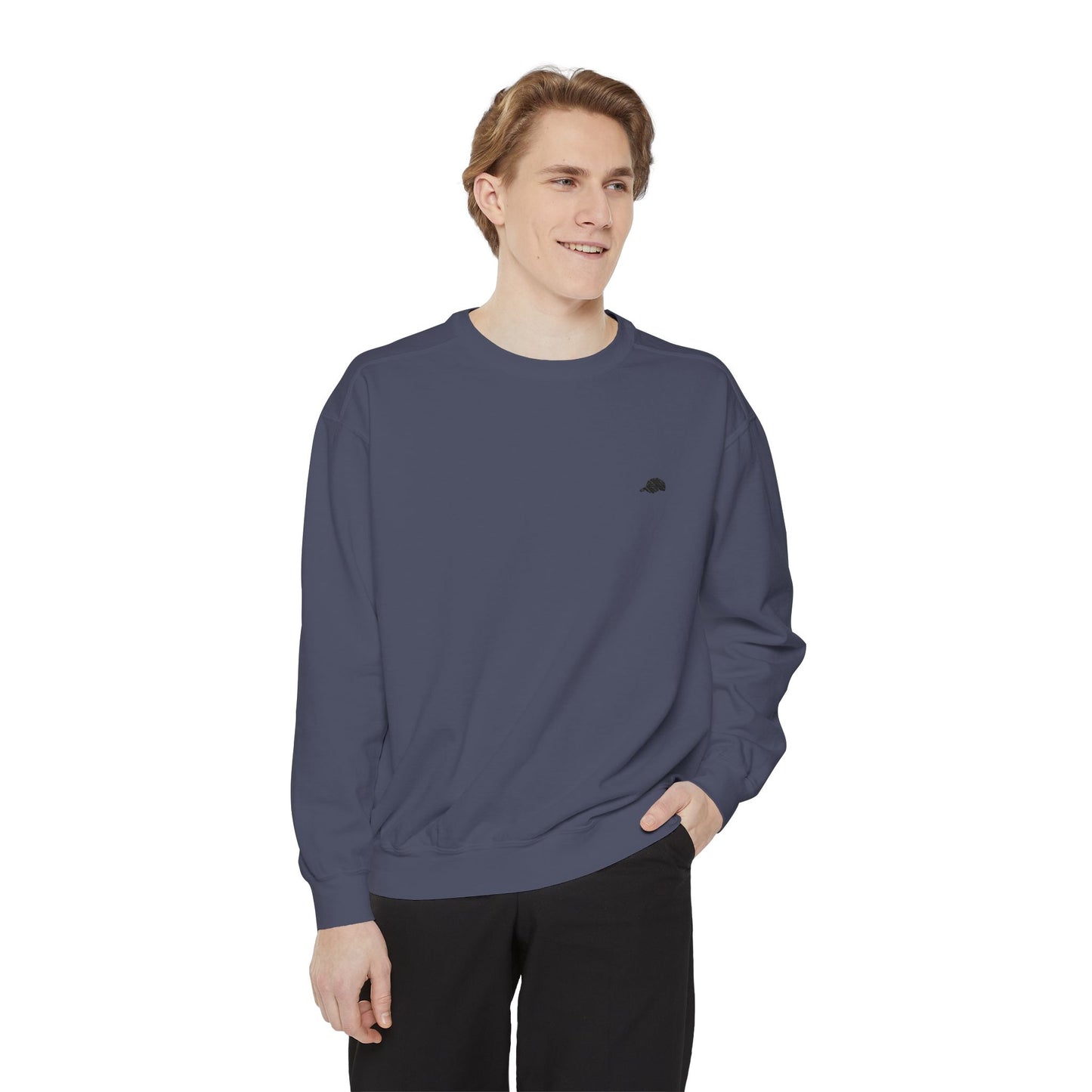 Cozy Unisex Sweatshirt, Garment-Dyed Comforter for Everyday Wear, Perfect Gift for Friends, Casual Style for All Seasons, Trendy [...]